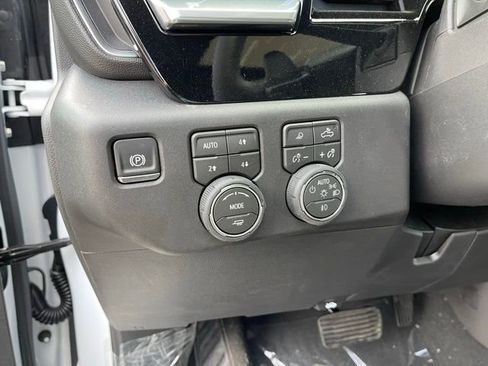 New 2026 Chevrolet Silverado 1500 LT Trail Boss AWD/4WD image 15