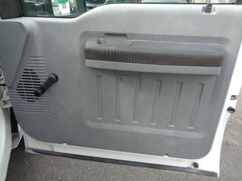 Used 2013 Ford F250 XL image 30