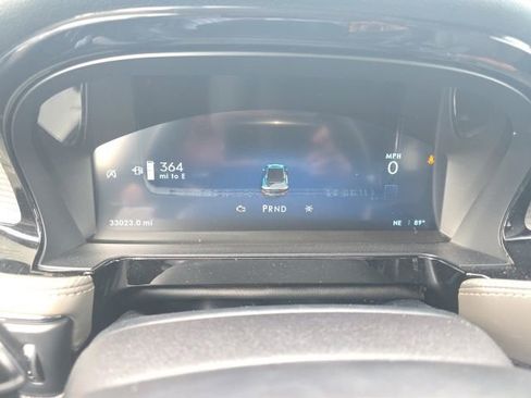 Used 2025 Lincoln Corsair FWD image 11