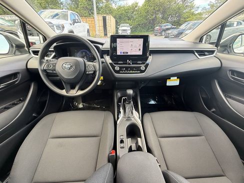 Used 2026 Toyota Corolla LE FWD image 25