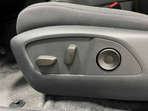 New 2026 Honda Prologue EX image 15