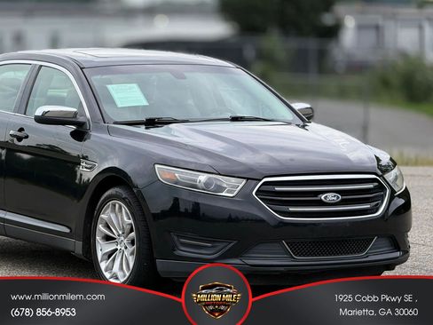 Used 2015 Ford Taurus Limited FWD image 15