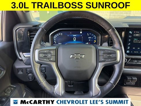 Used 2022 Chevrolet Silverado 1500 LT Trail Boss w/ LT Trail Boss Premium Package image 22
