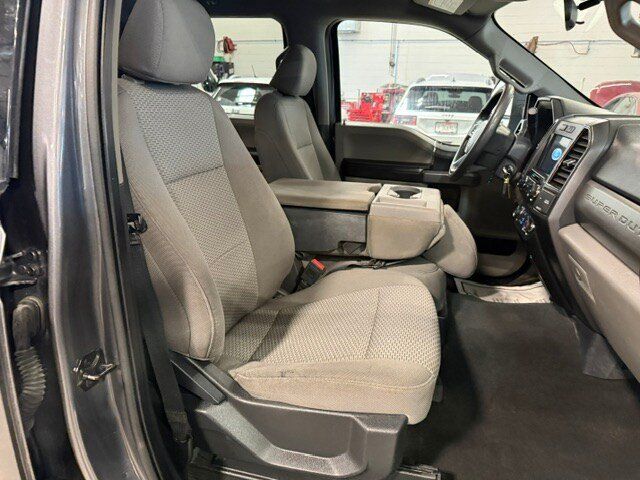 Used 2022 Ford F250 XLT AWD/4WD image 9