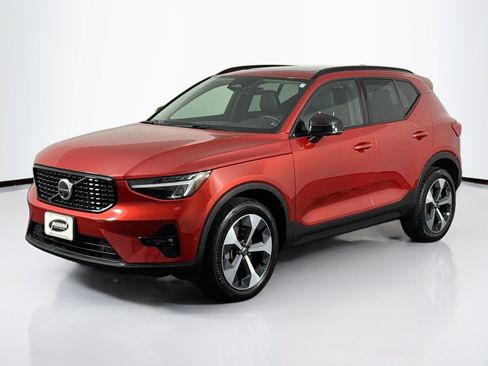 Used 2023 Volvo XC40 B5 Ultimate AWD/4WD image 10