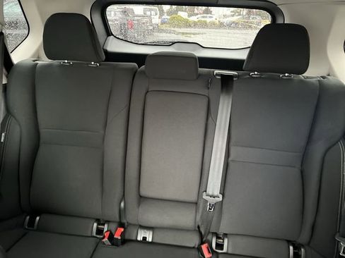 Used 2024 Nissan Rogue S image 5