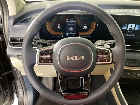 New 2026 Kia Carnival EX image 19