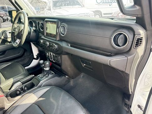 Used 2022 Jeep Wrangler Unlimited Sahara w/ Safety Group image 33