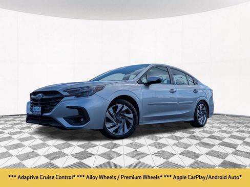 Used 2025 Subaru Legacy Limited AWD/4WD image 2