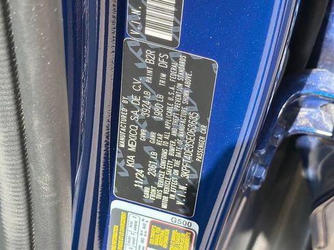 Used 2025 Kia K4 FWD image 33