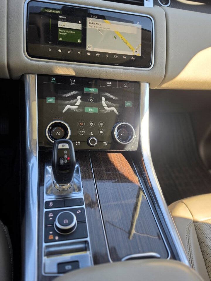 Used 2019 Land Rover Range Rover Sport HSE AWD/4WD image 20