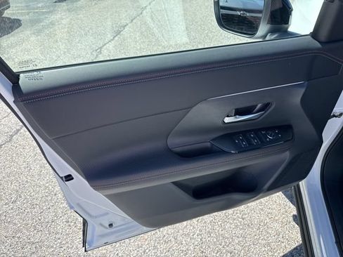 New 2026 Nissan Kicks SR w/ SR Premium Package AWD/4WD image 53