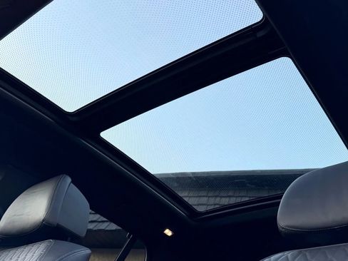 Used 2021 BMW X5 M50i w/ Executive Package image 5