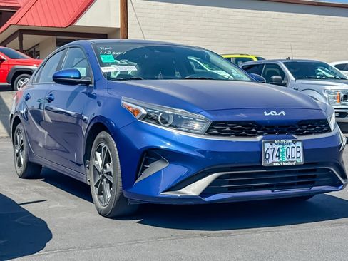 Used 2024 Kia Forte LXS FWD image 2