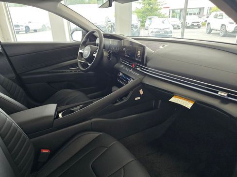 New 2026 Hyundai Elantra Limited FWD image 41