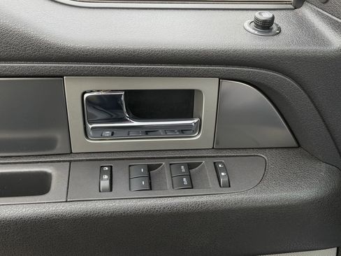 Used 2014 Ford F150 Raptor w/ Equipment Group 801A Luxury image 26