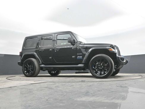 Used 2023 Jeep Wrangler Unlimited Sahara w/ Cold Weather Group AWD/4WD image 42