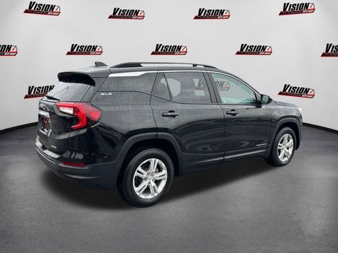Used 2022 GMC Terrain SLE w/ Driver Convenience Package image 5
