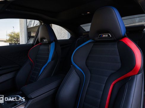 Used 2024 BMW M2 image 23