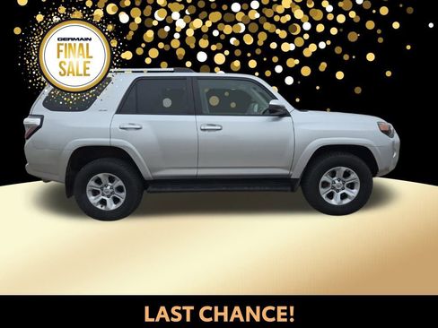 Used 2022 Toyota 4Runner SR5 image 5