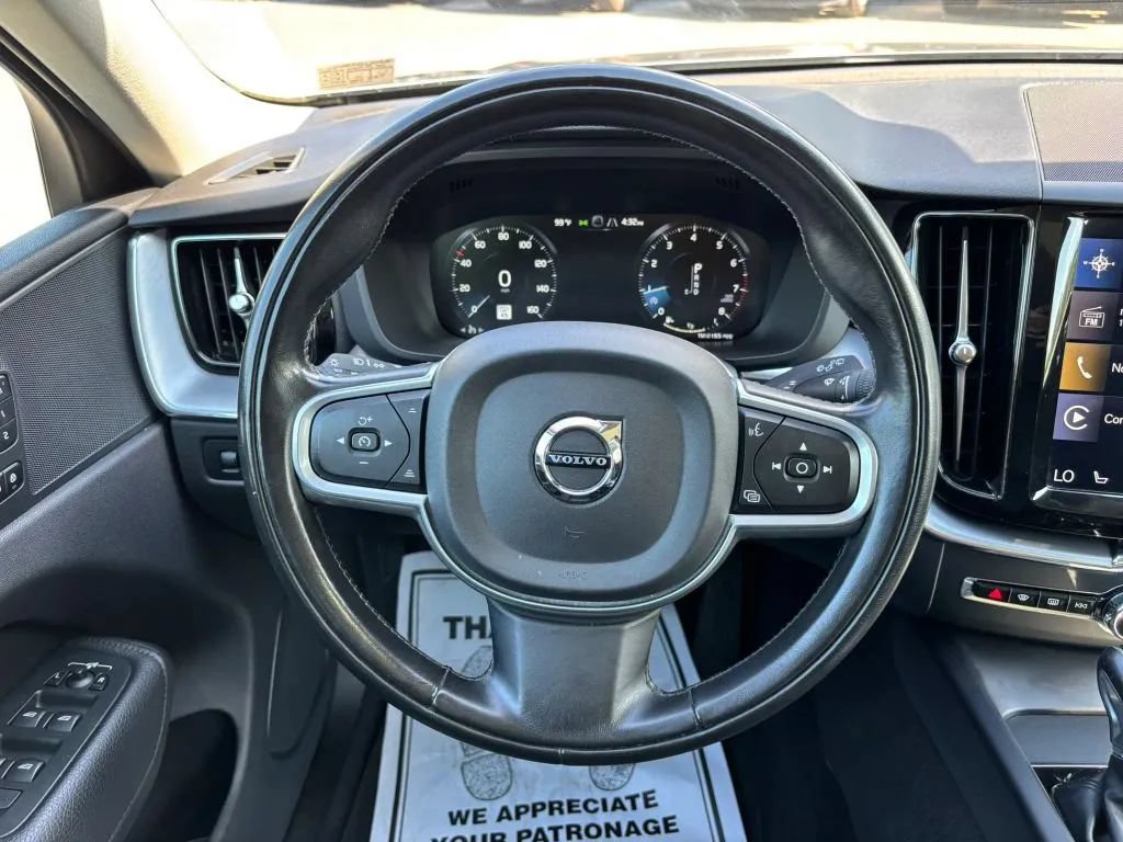 Used 2020 Volvo XC60 T5 Momentum w/ Protection Package Premier AWD/4WD image 22