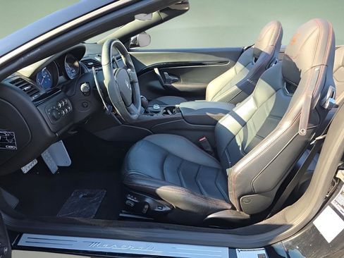 Used 2018 Maserati GranTurismo Sport image 27