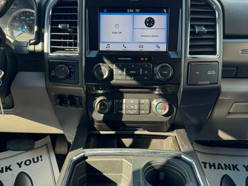 Used 2017 Ford F250 XLT w/ XLT Premium Package AWD/4WD image 13