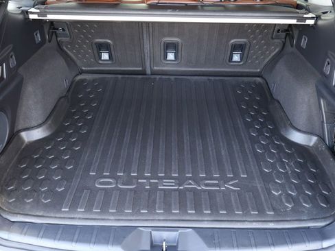 Used 2021 Subaru Outback Touring w/ Popular Package #2 AWD/4WD image 6