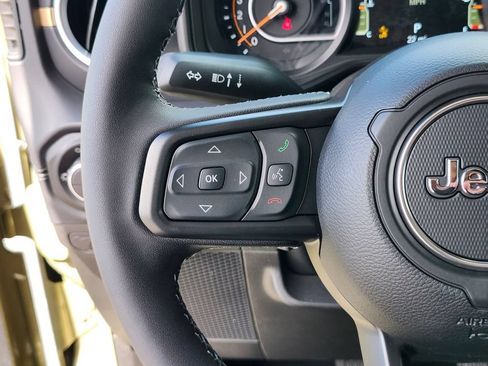 New 2026 Jeep Gladiator Sport AWD/4WD image 28