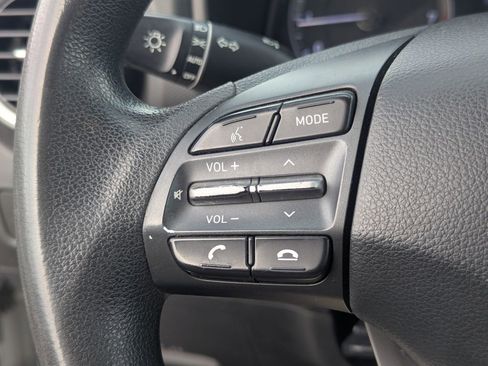 Used 2020 Hyundai Kona SE image 19