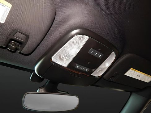 Used 2021 Jeep Grand Cherokee SRT image 16