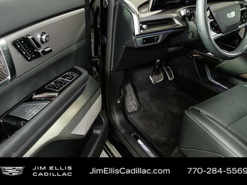 Used 2026 Cadillac Vistiq Luxury AWD/4WD image 6