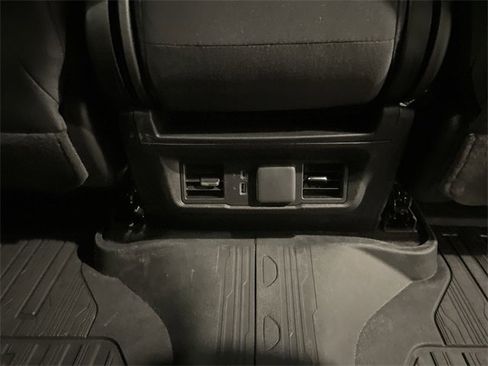 Used 2026 GMC Sierra 1500 SLE image 14