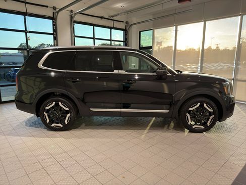 New 2025 Kia Telluride EX image 6