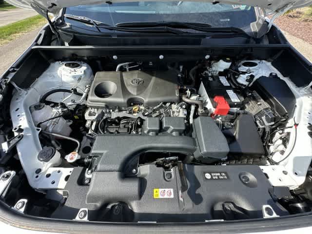 Used 2023 Toyota RAV4 LE AWD/4WD image 24