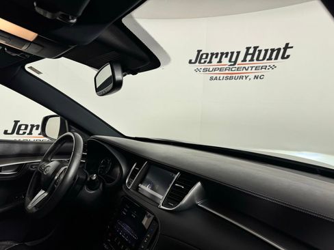 Used 2023 INFINITI QX55 Essential image 32