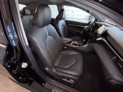 Used 2021 Toyota Camry XSE w/ Carpet Mat Package (TMS) FWD image 24