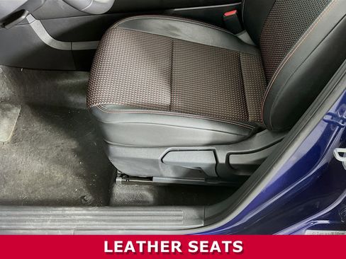 Certified 2025 Nissan Kicks SR image 4