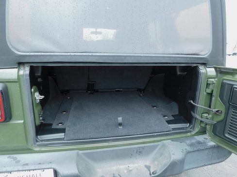 Used 2021 Jeep Wrangler Unlimited Sport image 12