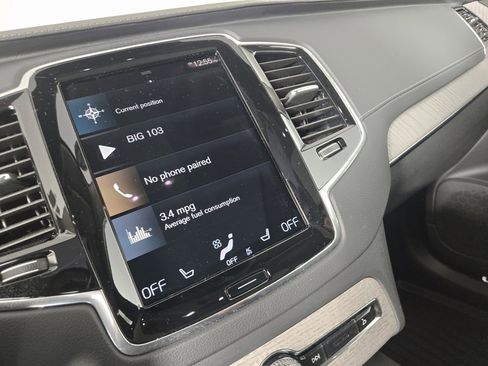 Used 2022 Volvo XC90 T8 Inscription image 24