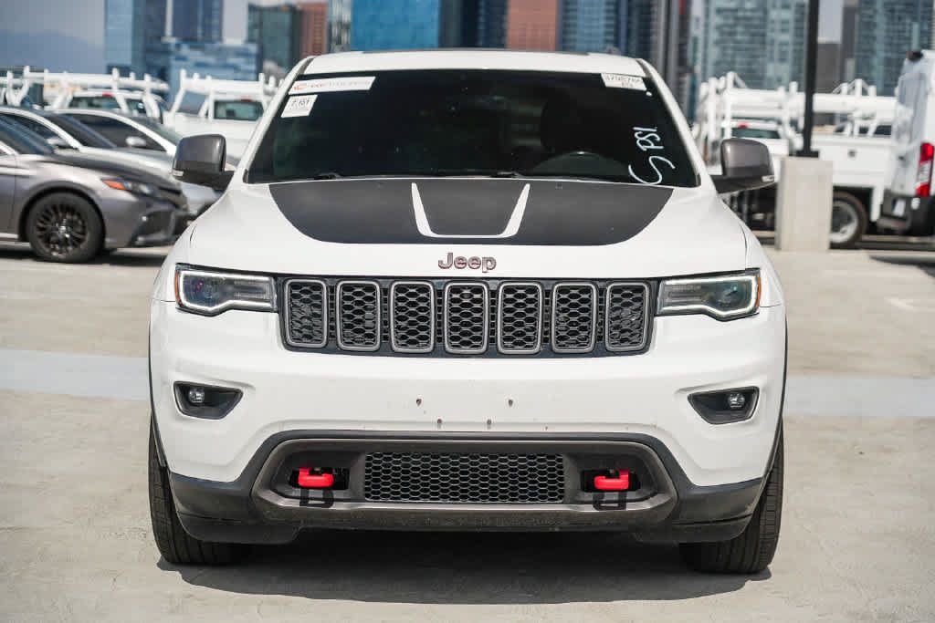 Used 2018 Jeep Grand Cherokee Trailhawk w/ Trailhawk Luxury Group AWD/4WD image 4