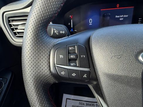 Used 2023 Ford Escape ST-Line image 13