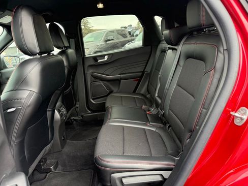 Used 2025 Ford Escape ST-Line image 6