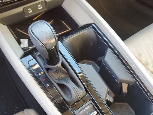 Used 2023 Honda Accord EX-L image 27