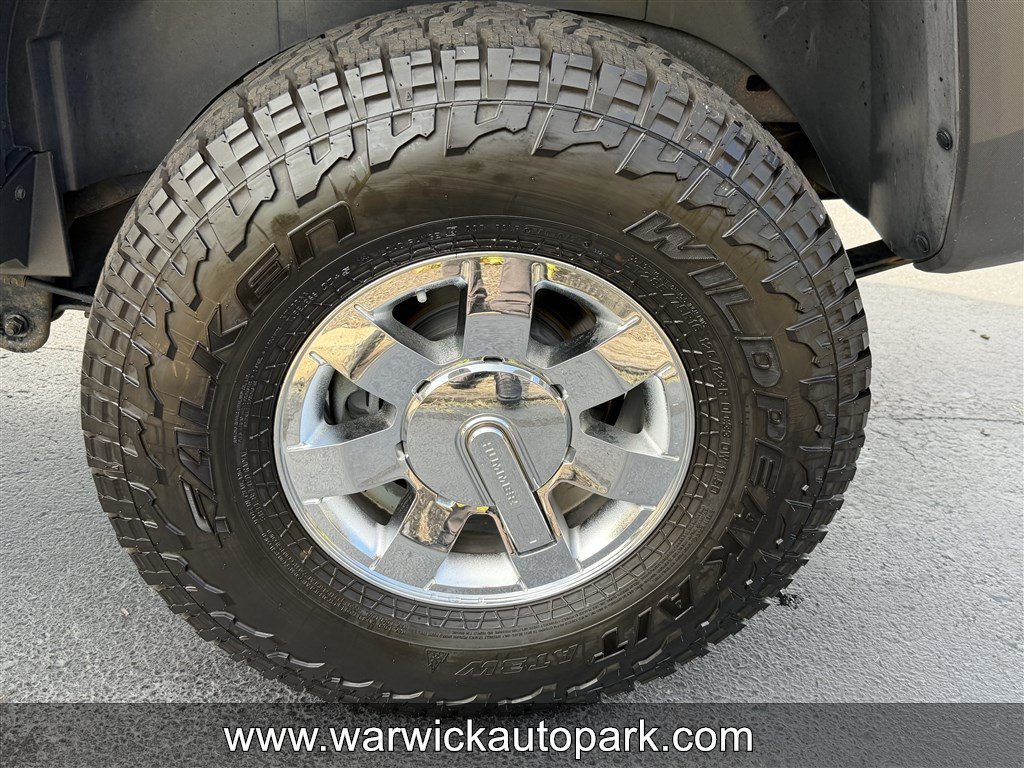 Used 2009 HUMMER H3 Alpha AWD/4WD image 7