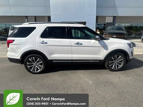 Used 2017 Ford Explorer Platinum AWD/4WD image 5
