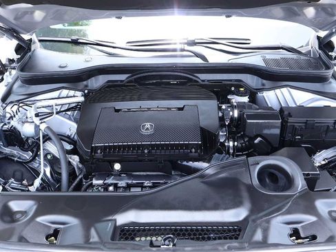 Certified 2026 Acura MDX FWD w/ Technology Package image 9