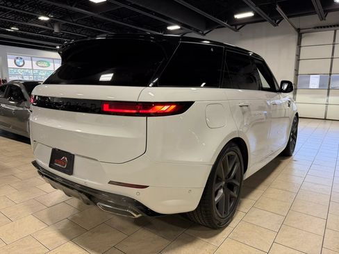 Used 2024 Land Rover Range Rover Sport Dynamic SE AWD/4WD image 6