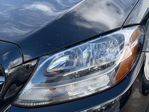 Used 2016 Mercedes-Benz C 300 4MATIC Sedan image 49