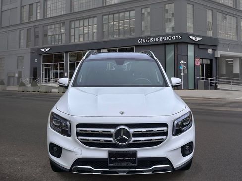 Used 2023 Mercedes-Benz GLB 250 4MATIC image 8